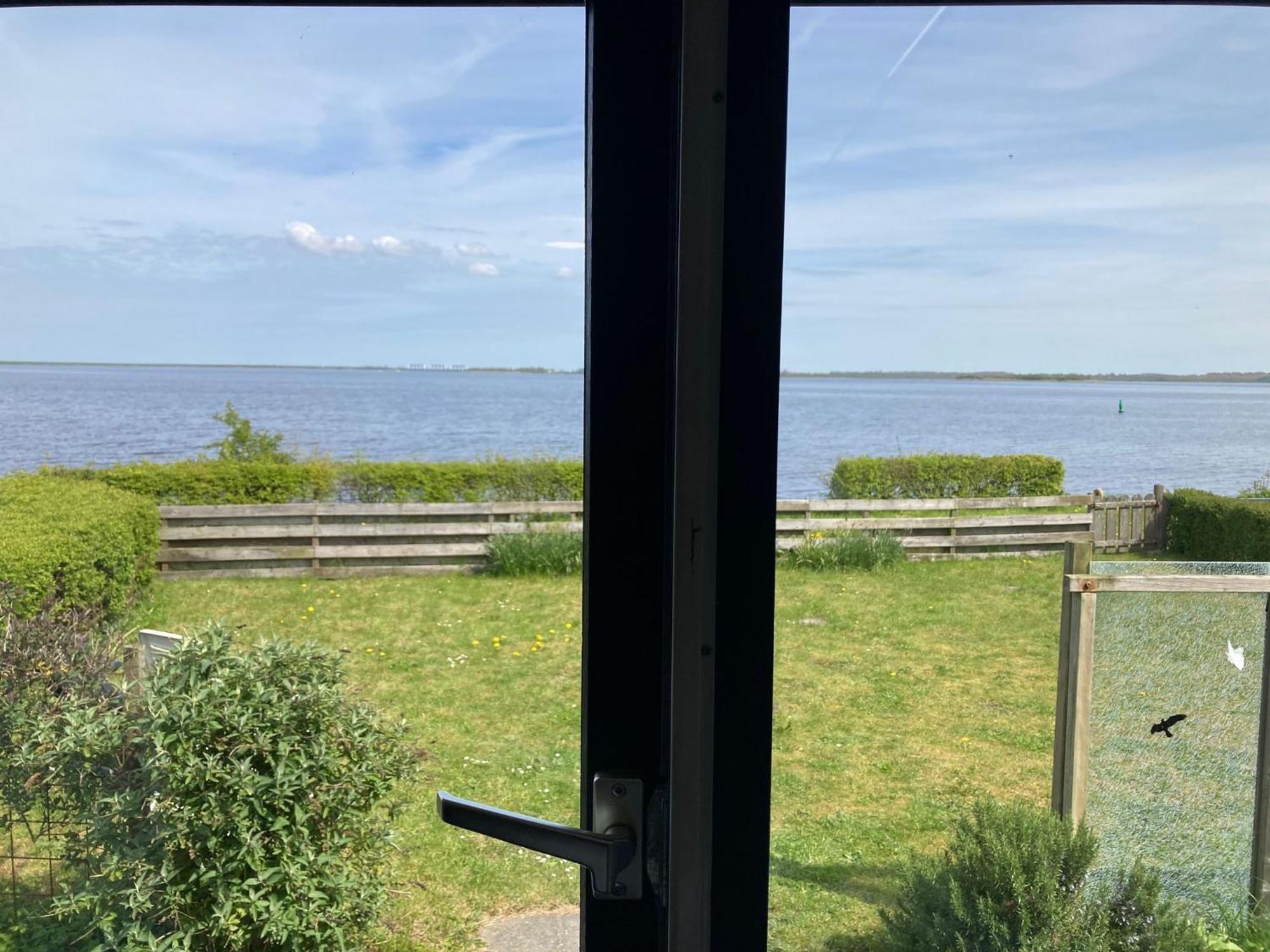 Lakeview 6 Pers Holiday Home Aurora With Fenced Garden, Whirlpool And Sauna Anjum Екстериор снимка