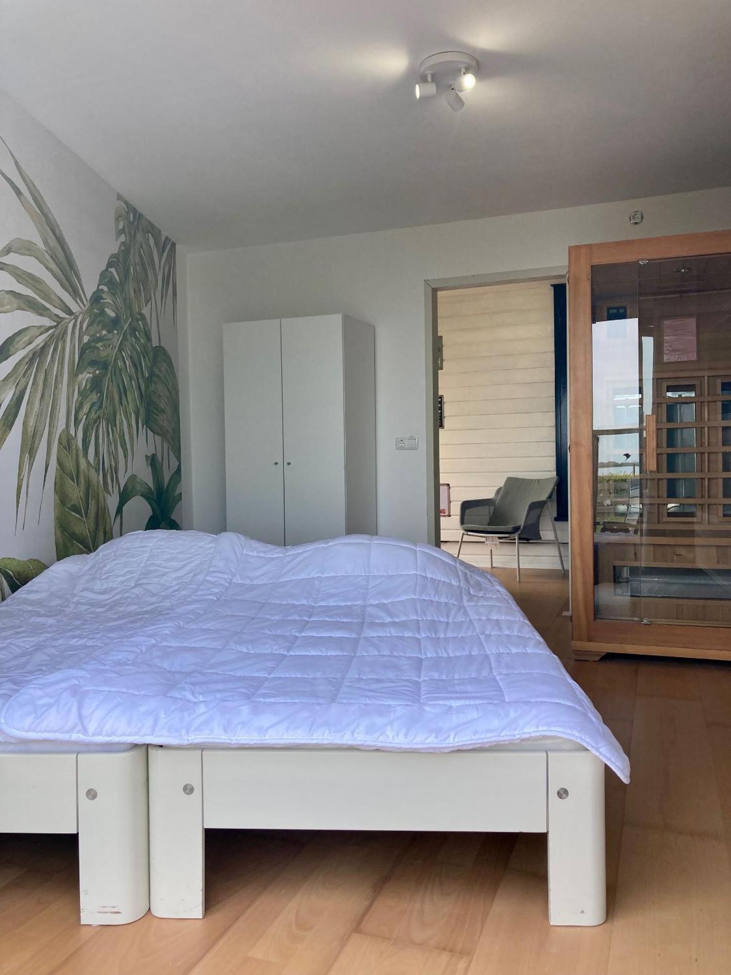 Lakeview 6 Pers Holiday Home Aurora With Fenced Garden, Whirlpool And Sauna Anjum Екстериор снимка