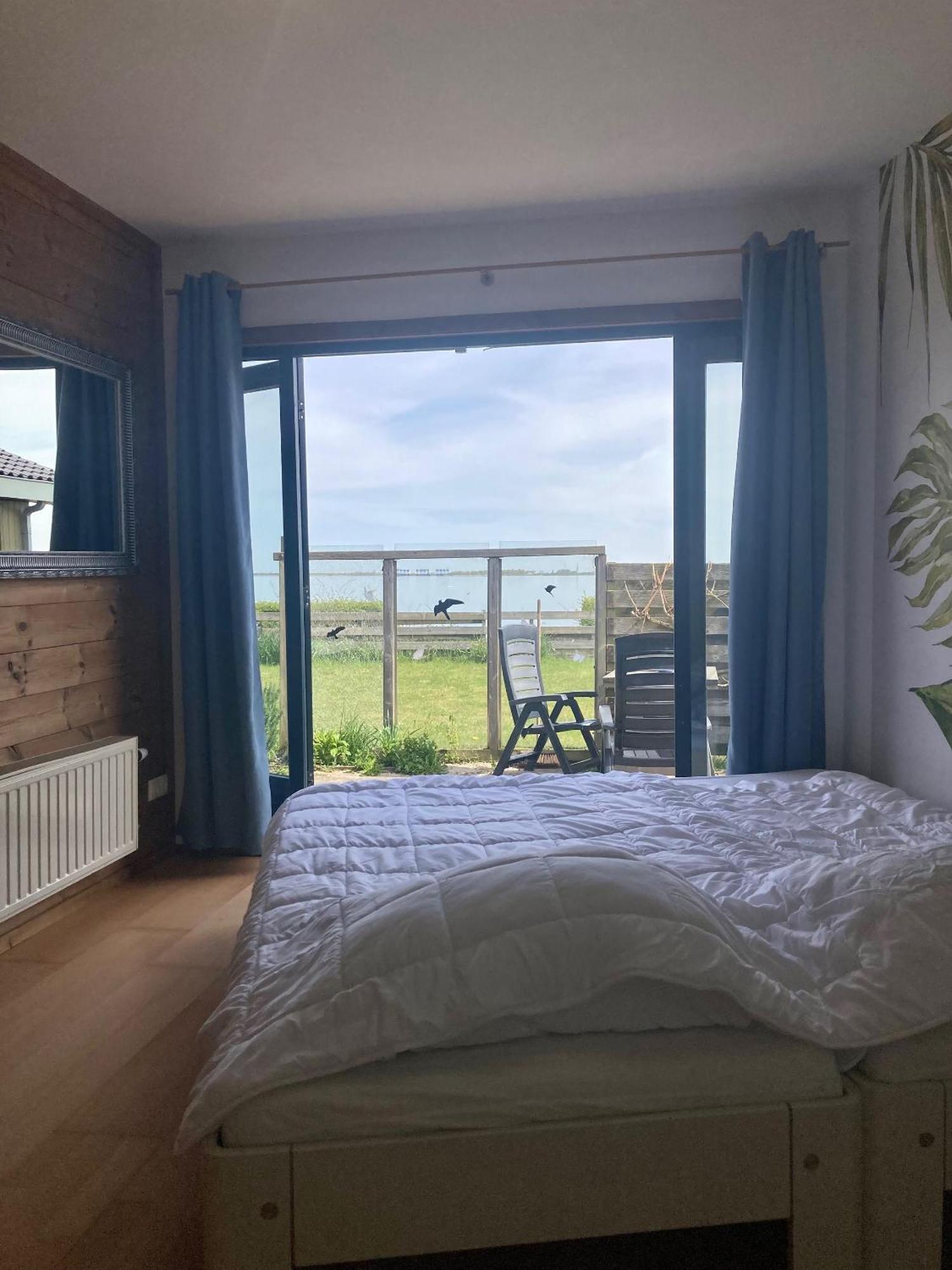 Lakeview 6 Pers Holiday Home Aurora With Fenced Garden, Whirlpool And Sauna Anjum Екстериор снимка