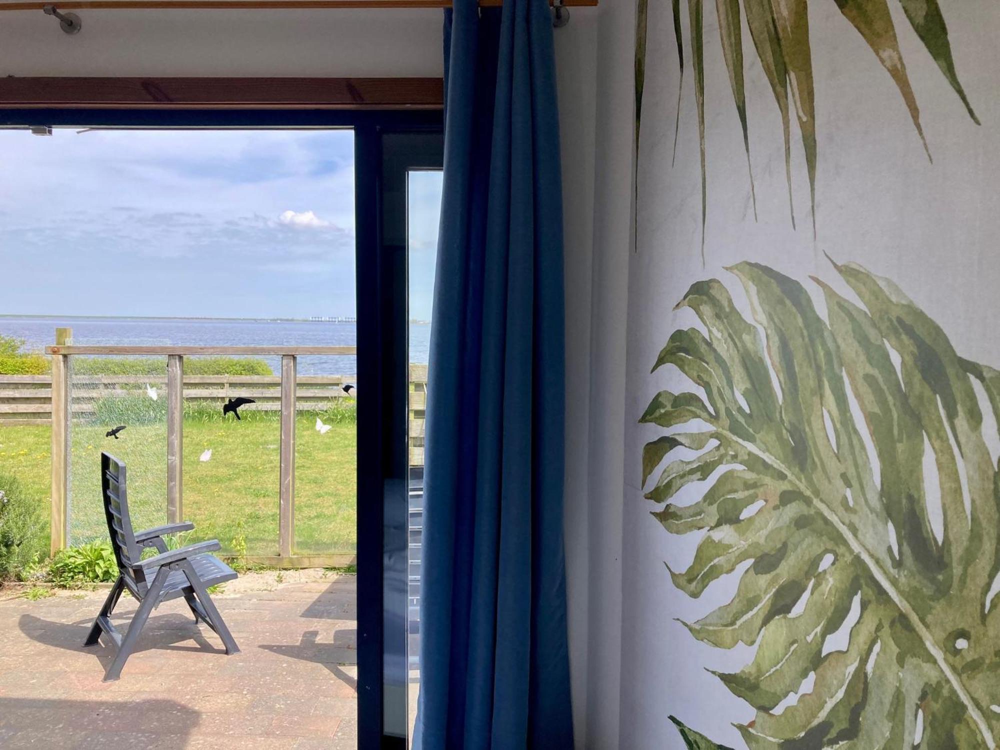 Lakeview 6 Pers Holiday Home Aurora With Fenced Garden, Whirlpool And Sauna Anjum Екстериор снимка